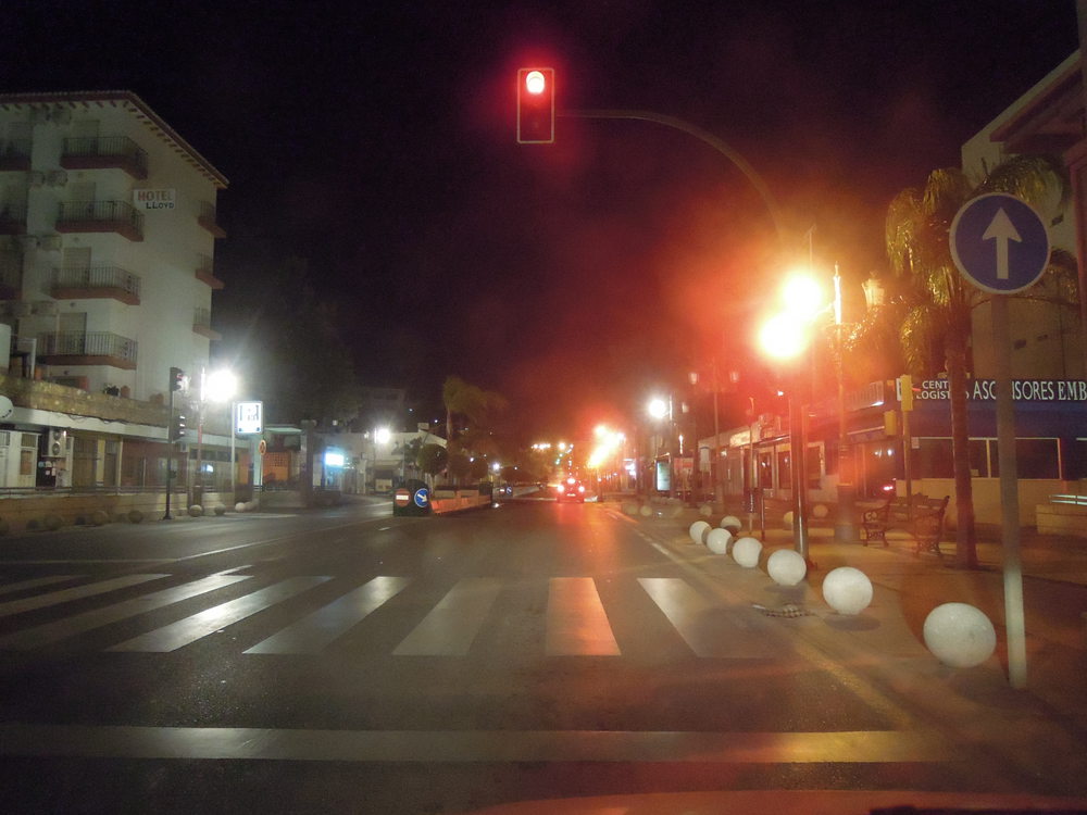 Autofahren, nachts in Spanien