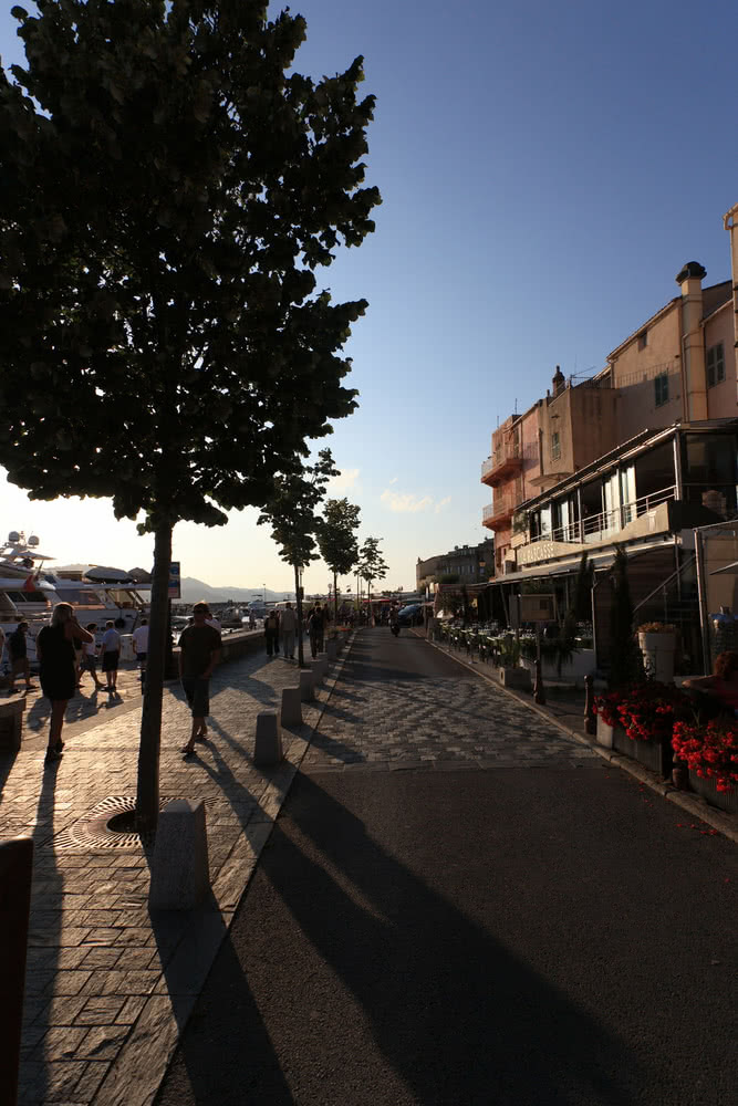 Hafenpromenade St. Florent